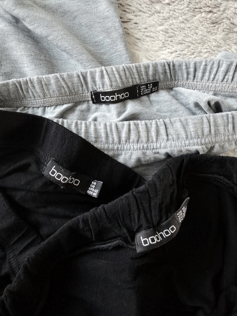 Boohoo -Bundle Of 3- Skirts in Black and Light Gray 10 - Picture 1 of 4